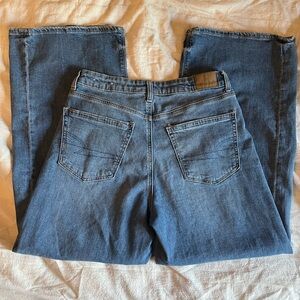 American Eagle Outfitters Super High Rise Baggy Wide Leg Jeans